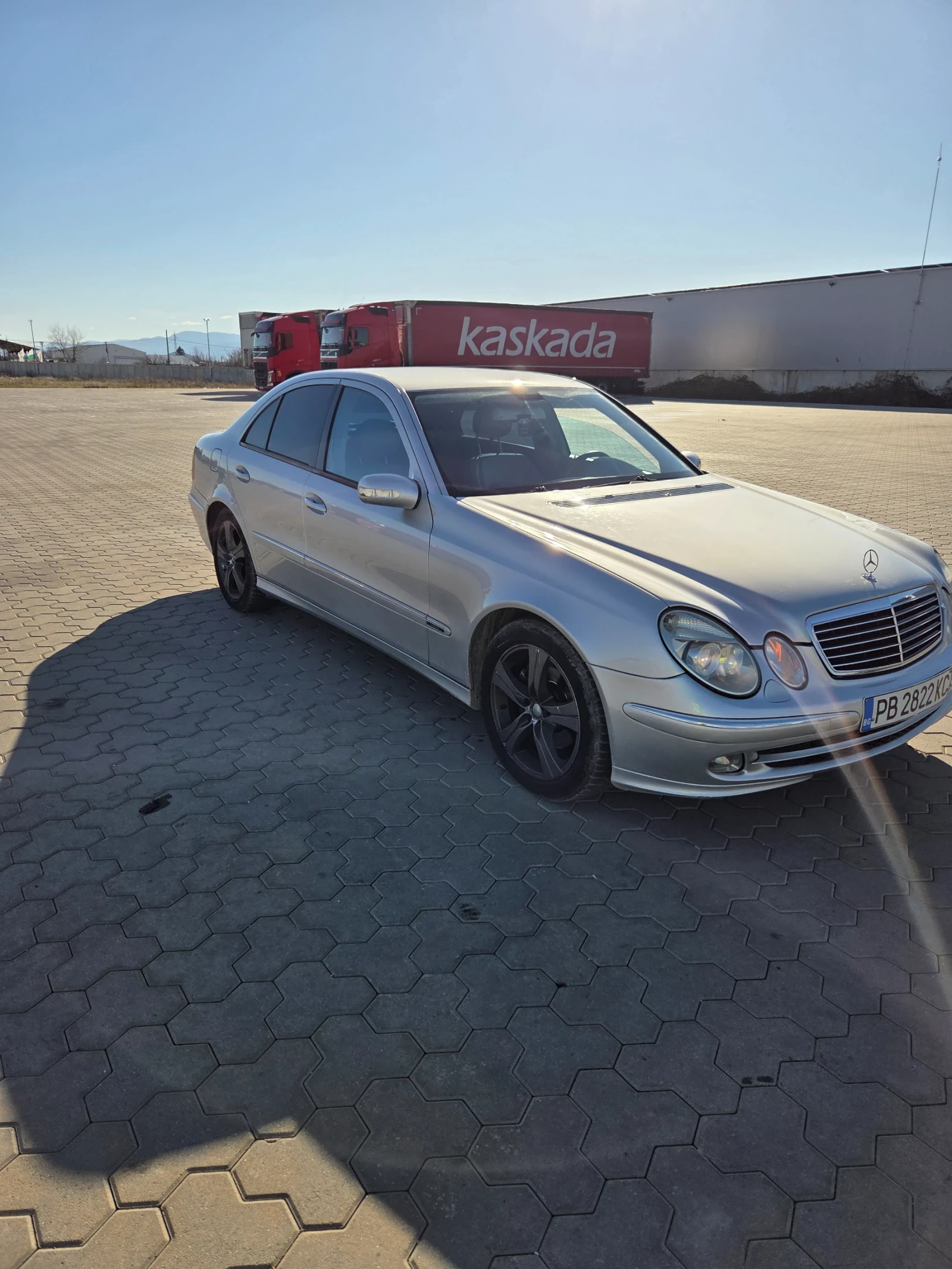 Mercedes-Benz E 270  - изображение 3