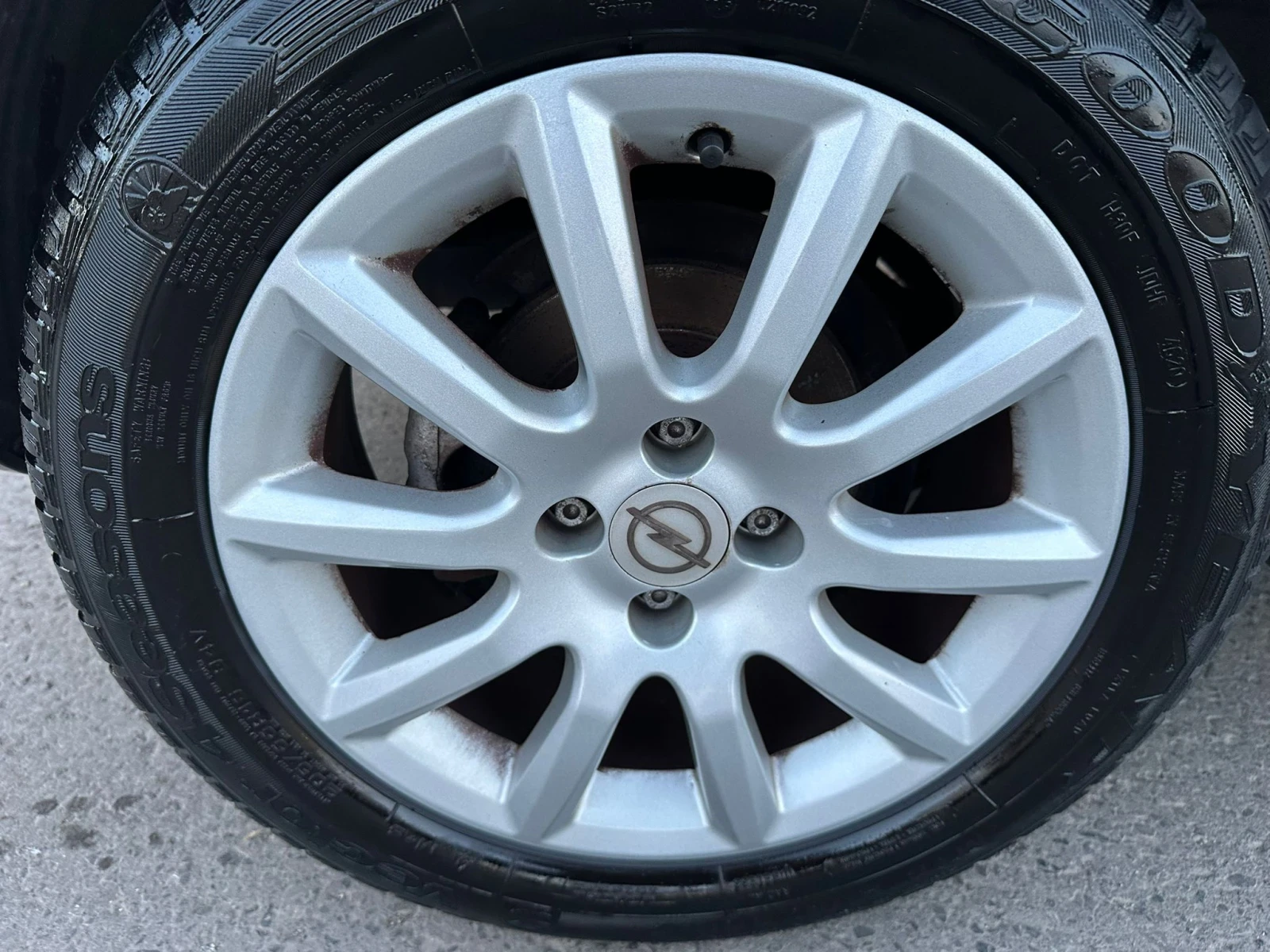 Opel Astra 1, 400 EURO5, снимка 15 - Автомобили и джипове - 53772401