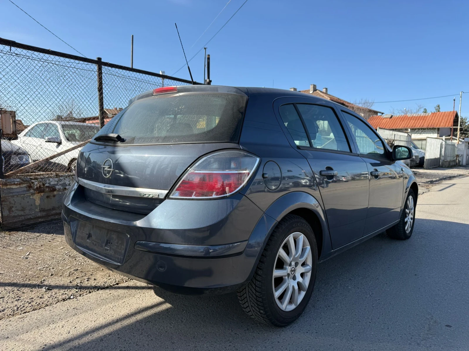 Opel Astra 1, 400 EURO5, снимка 6 - Автомобили и джипове - 53772401