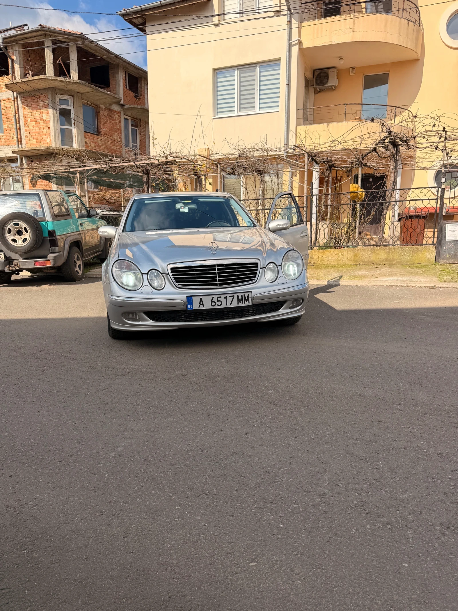 Mercedes-Benz E 280, снимка 2 - Автомобили и джипове - 54072625