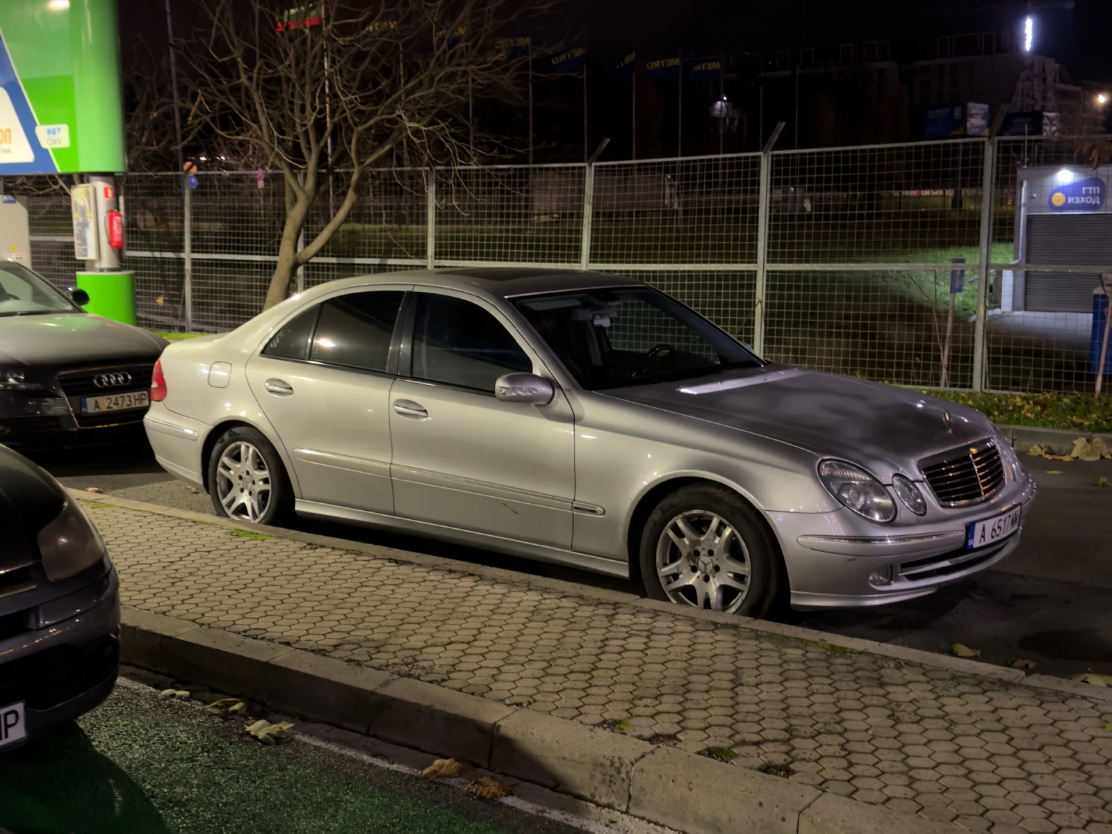 Mercedes-Benz E 280, снимка 7 - Автомобили и джипове - 54072625