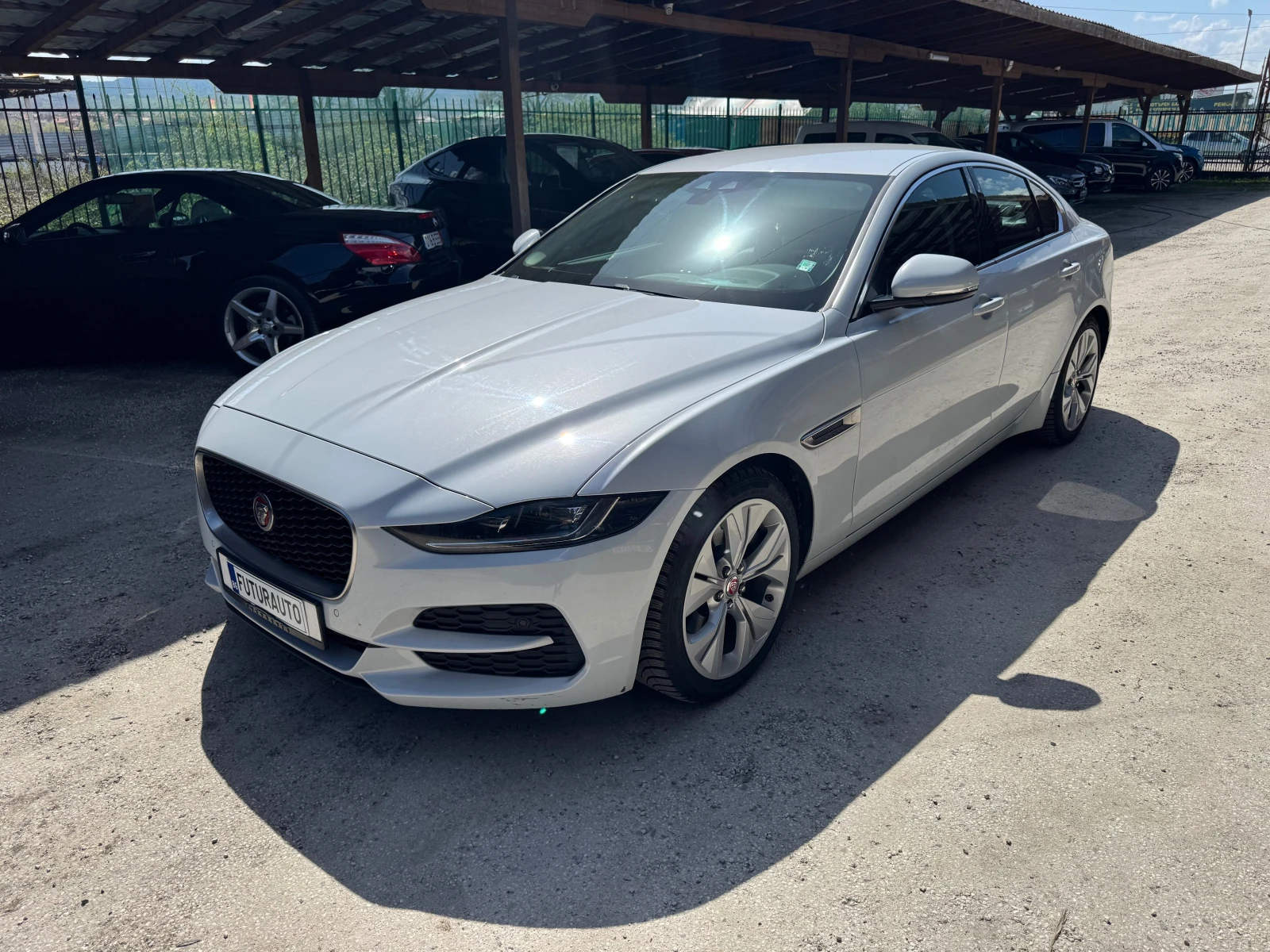 Jaguar XE D 180S, снимка 5 - Автомобили и джипове - 54226987
