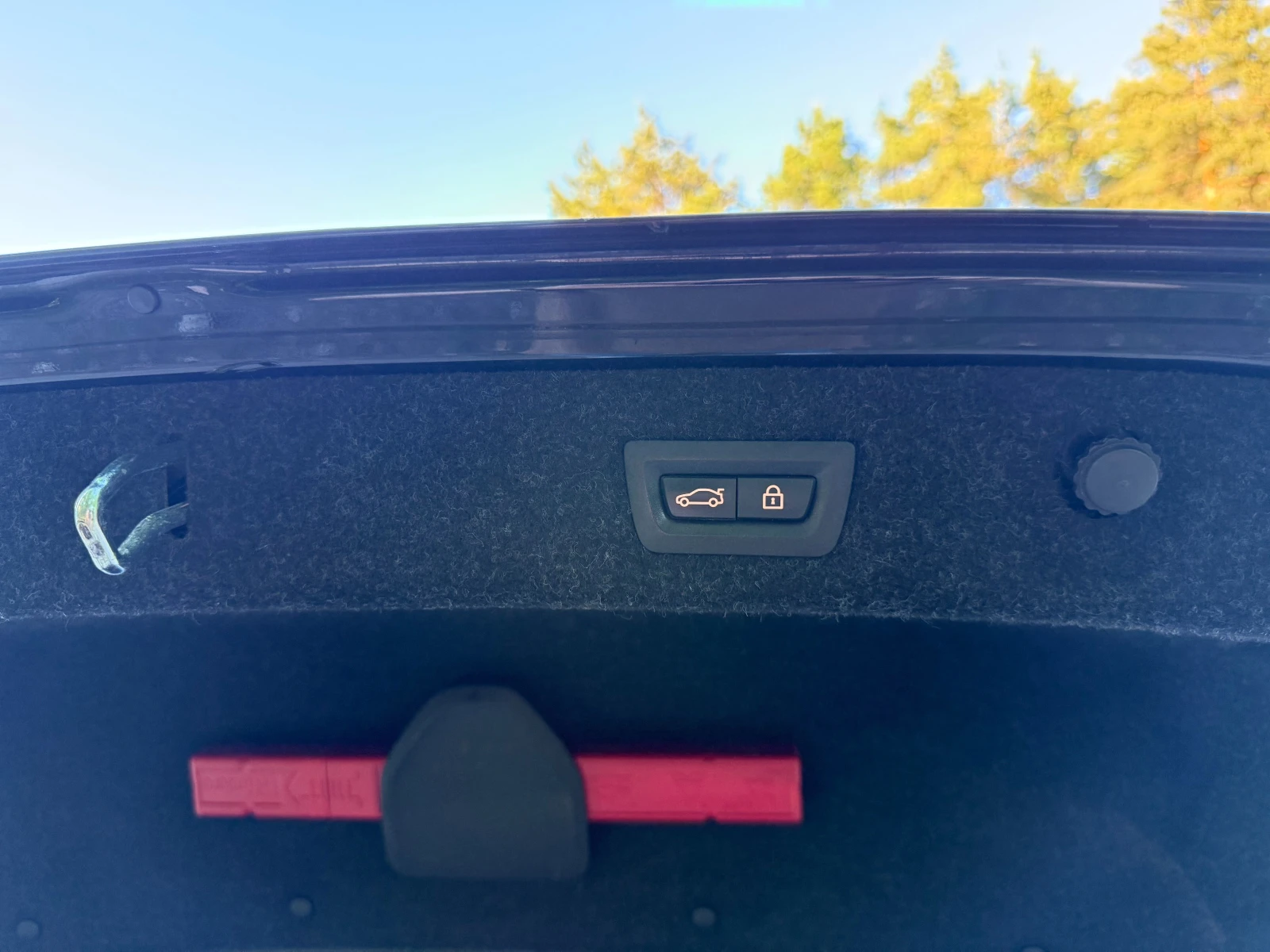 BMW 530 530d xDrive M Sport Individual/HUD/Harman Kardon, снимка 13 - Автомобили и джипове - 54561316