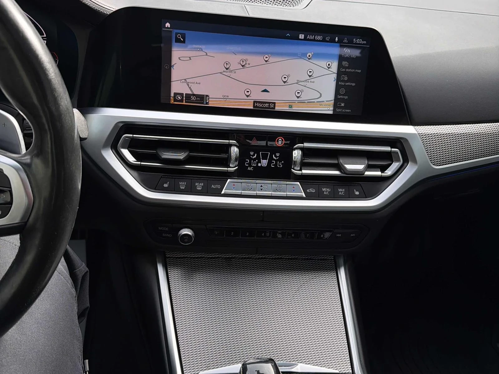 BMW 340 X-Drive* Distronic* Harman Kardon, снимка 10 - Автомобили и джипове - 54661063