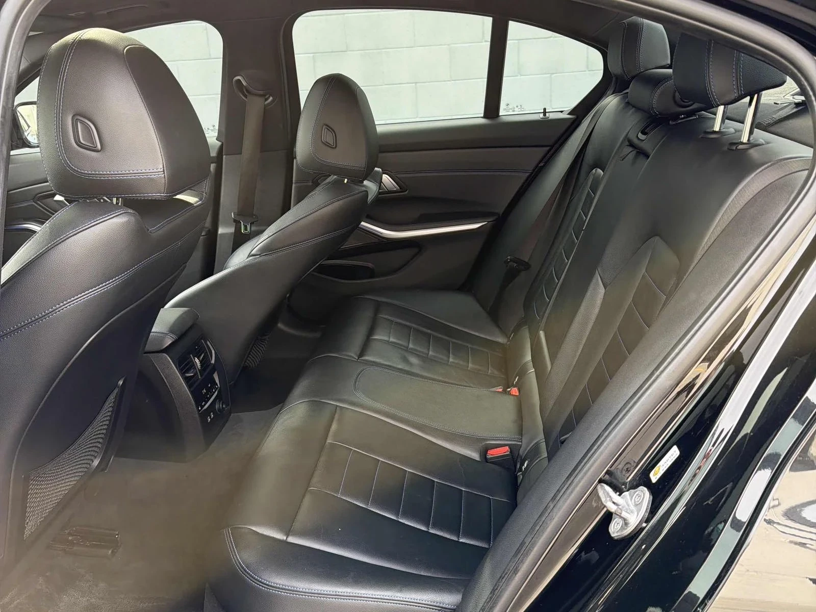 BMW 340 X-Drive* Distronic* Harman Kardon, снимка 9 - Автомобили и джипове - 54661063