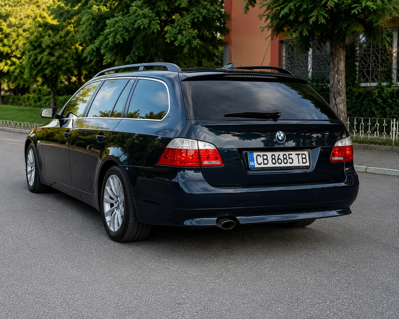 BMW 520 E61, снимка 2 - Автомобили и джипове - 54663278