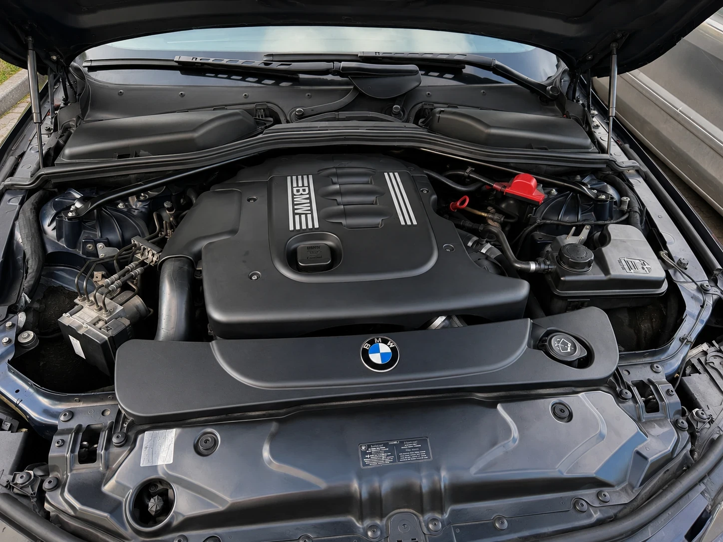 BMW 520 E61, снимка 10 - Автомобили и джипове - 54663278