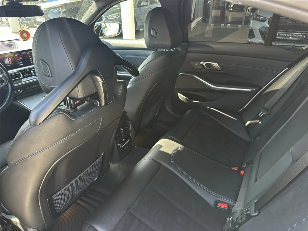 BMW 340 xDrive Седан, снимка 9 - Автомобили и джипове - 54700059