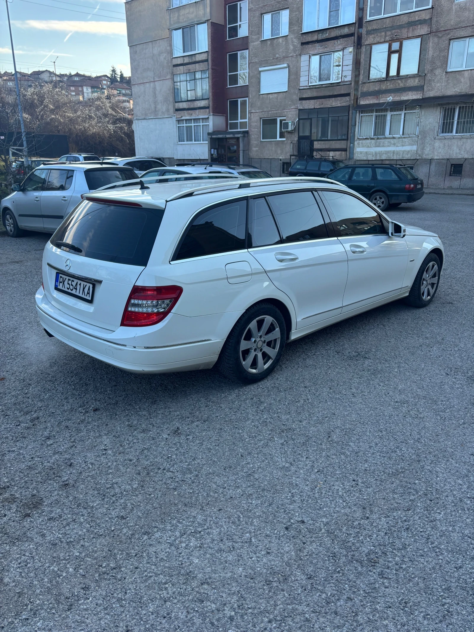 Mercedes-Benz C 220, снимка 3 - Автомобили и джипове - 55277275