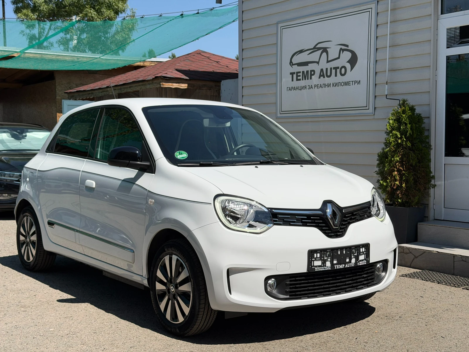 Renault Twingo В ГАРАНЦИЯ* СЕРВИЗНА КНИЖКА С ПЪЛНА ИСТОРИЯ, снимка 3 - Автомобили и джипове - 55740801