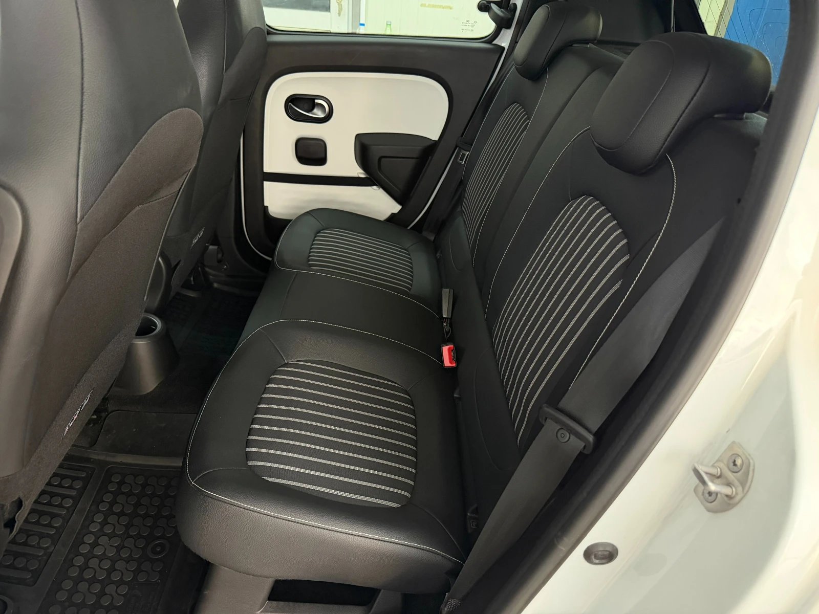 Renault Twingo В ГАРАНЦИЯ* СЕРВИЗНА КНИЖКА С ПЪЛНА ИСТОРИЯ, снимка 10 - Автомобили и джипове - 55740801