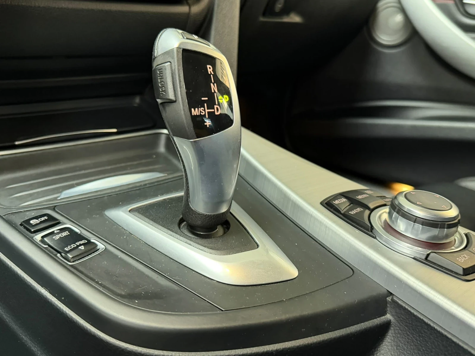 BMW 328 XDRIVE , снимка 16 - Автомобили и джипове - 56372297
