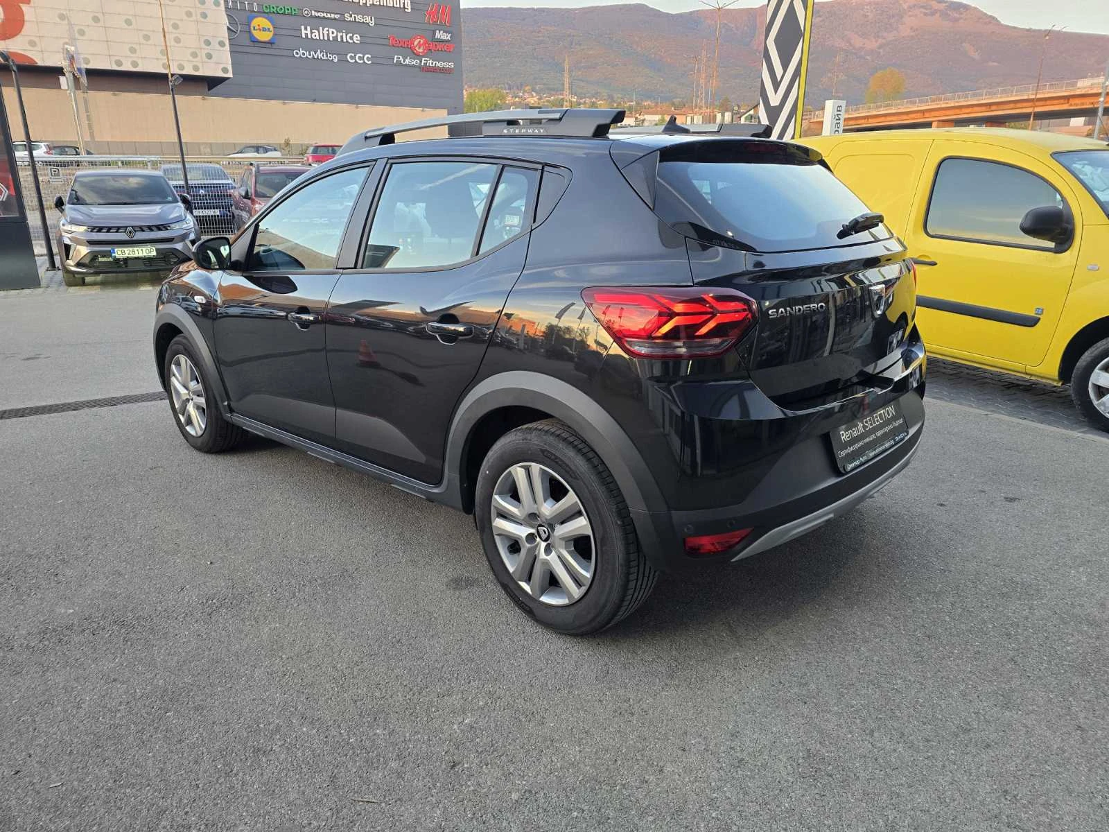 Dacia Sandero 1.0 TCe 90 Stop&Start LPG, снимка 4 - Автомобили и джипове - 56576968