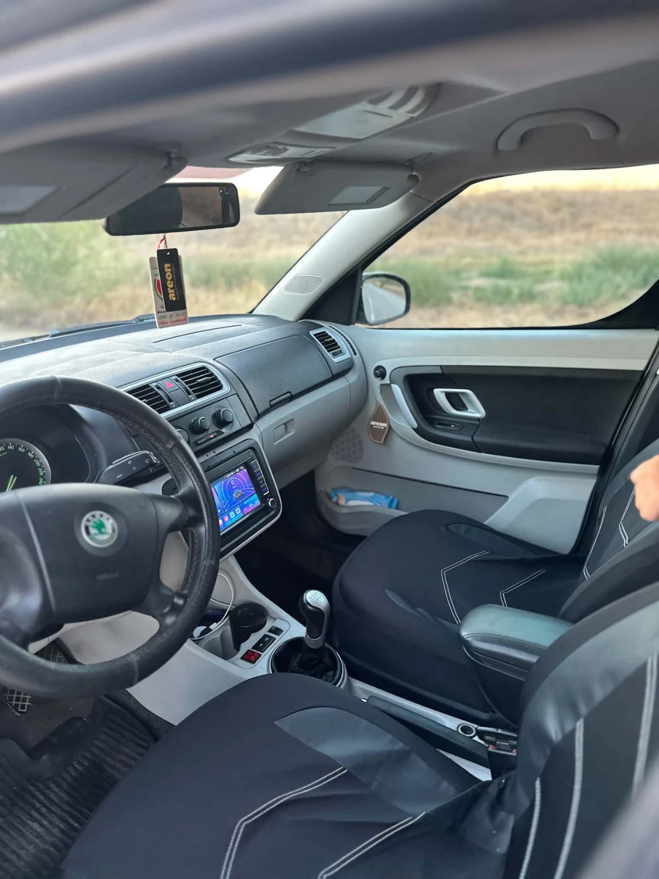 Skoda Roomster 1.4tdi, снимка 7 - Автомобили и джипове - 56642110