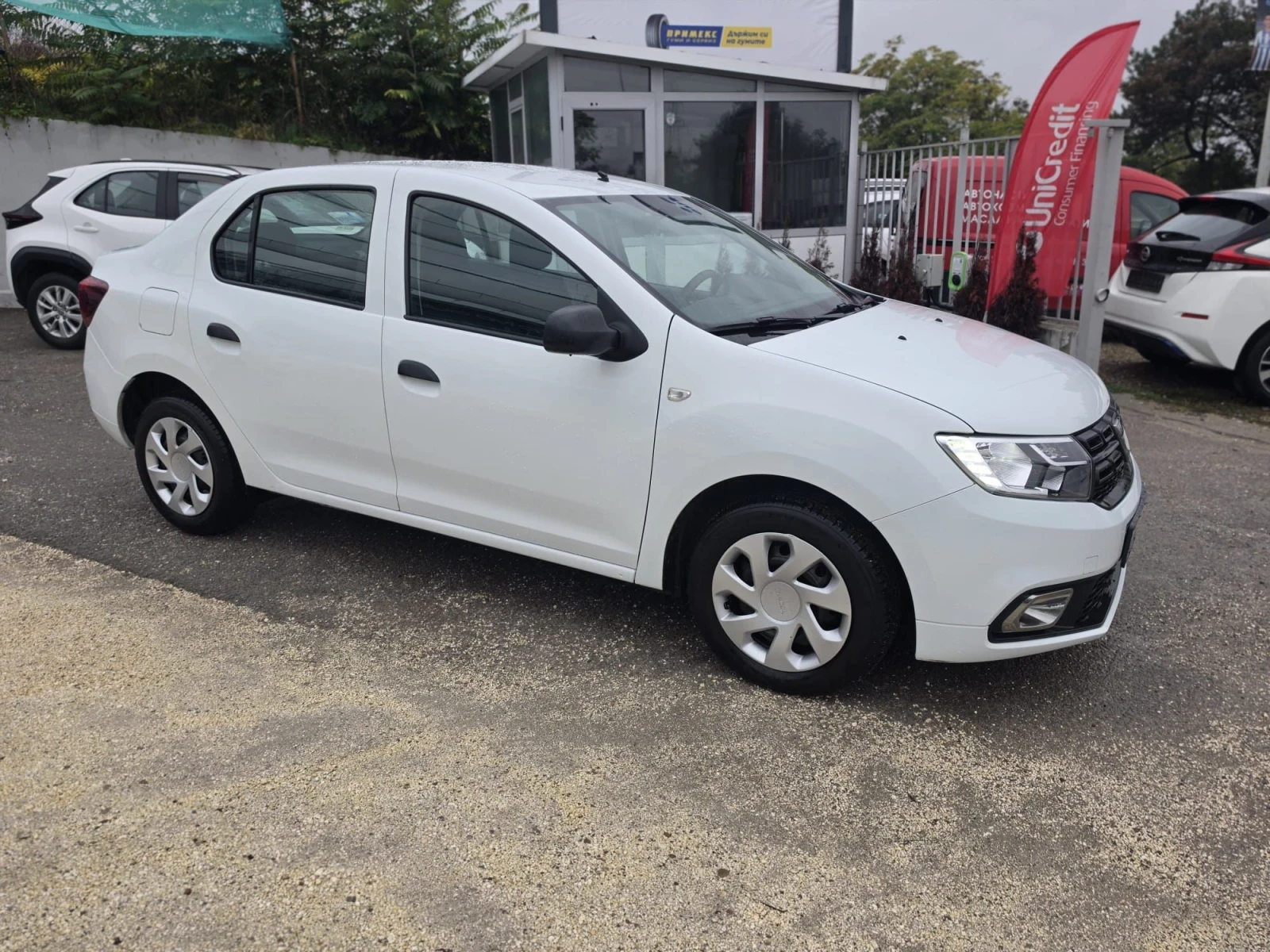Dacia Logan 1.5DCi* ОТЛИЧЕН* , снимка 8 - Автомобили и джипове - 56745842