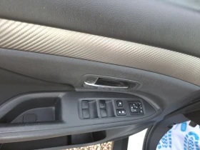Mitsubishi Outlander 2.2 DID 4X4, снимка 14