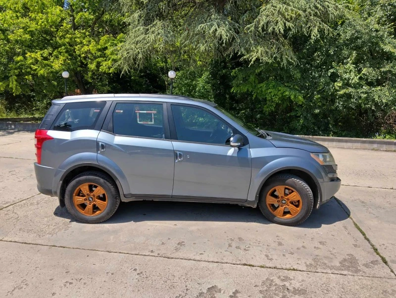 Mahindra XUV 500, снимка 3 - Автомобили и джипове - 48643293