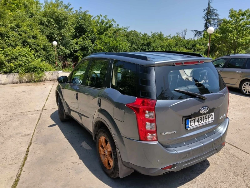 Mahindra XUV 500, снимка 4 - Автомобили и джипове - 48643293