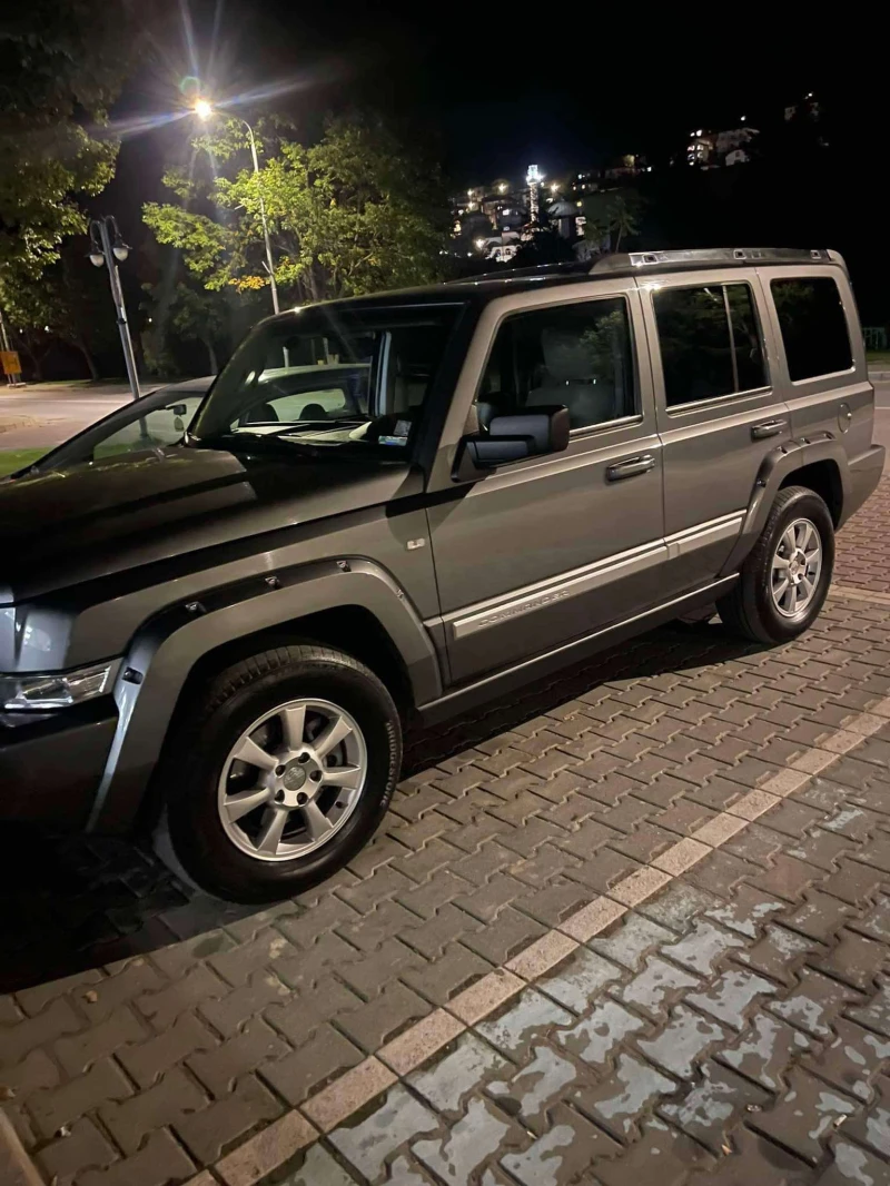 Jeep Commander, снимка 11 - Автомобили и джипове - 48918781