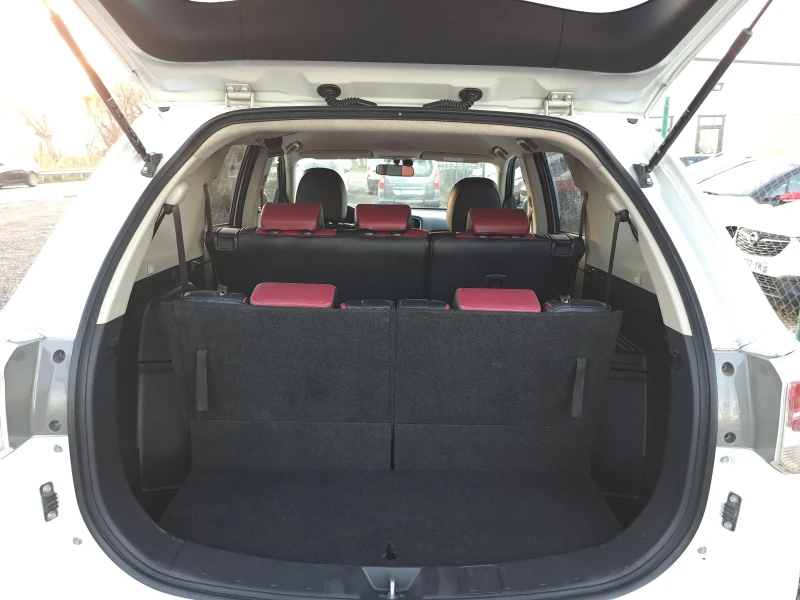 Mitsubishi Outlander 2.2 DID 4X4, снимка 14 - Автомобили и джипове - 52696641