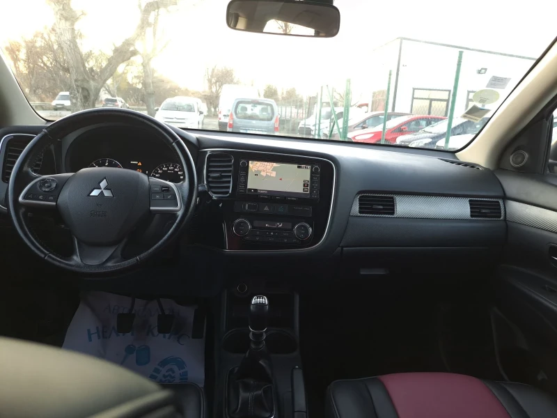 Mitsubishi Outlander 2.2 DID 4X4, снимка 12 - Автомобили и джипове - 52696641