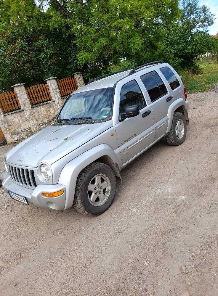 Jeep Cherokee 2.5 CRDI, снимка 2 - Автомобили и джипове - 46010930