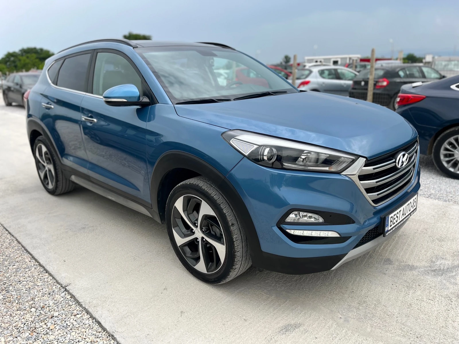 Hyundai Tucson 2.0 CRDI, 185 к.с.обдухване, панорама, Гаранция - изображение 3