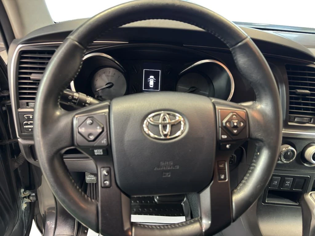 Toyota Sequoia 2018 Toyota Sequoia TRD Sport - изображение 8