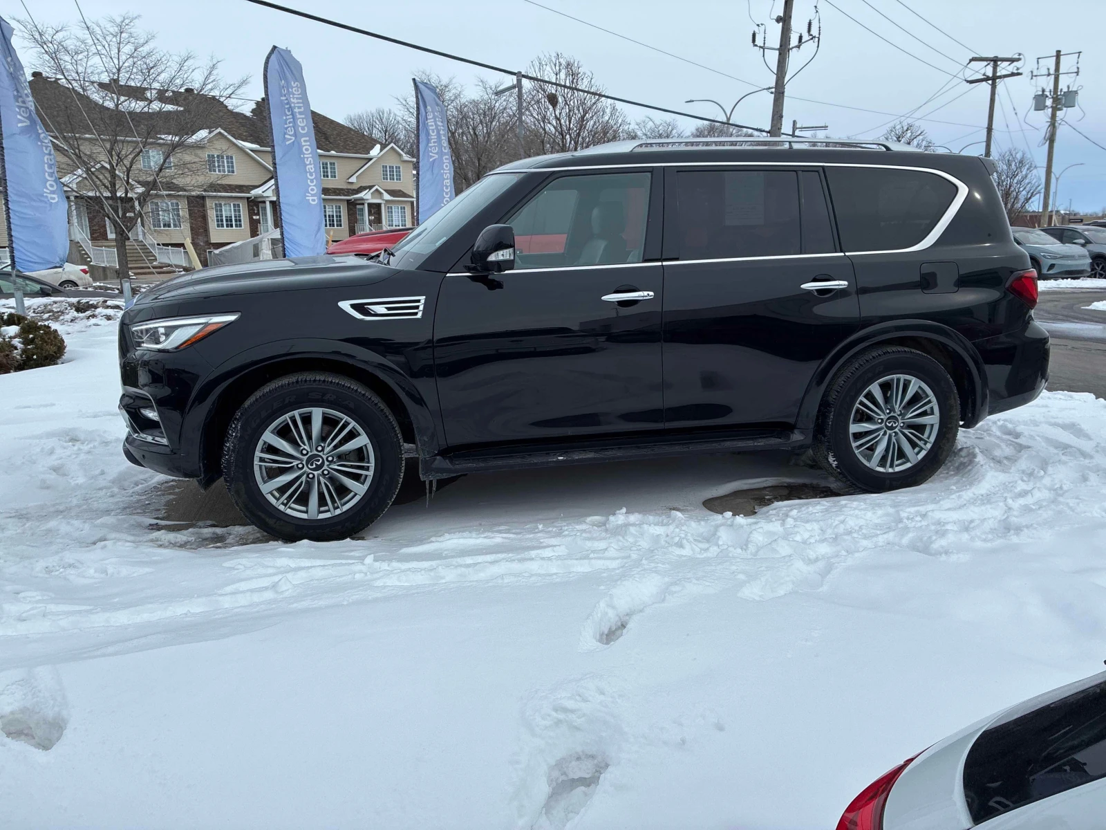 Infiniti QX80 * LUXE 7 Passenger * CARFAX * ���� �� �� | Mobile.bg � ����������� 2