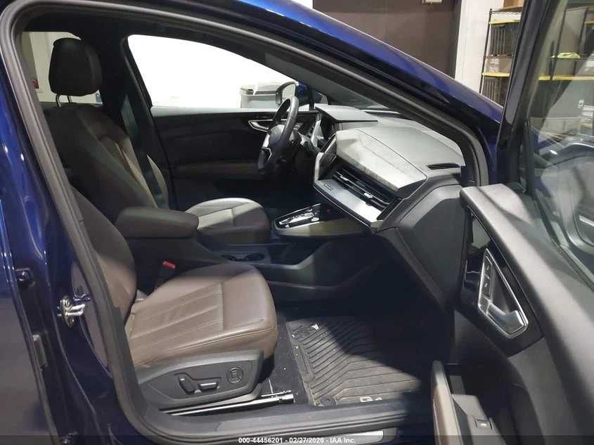 Audi Q4 E-Tron Premium Plus 50 Quattro, снимка 5 - Автомобили и джипове - 53811717