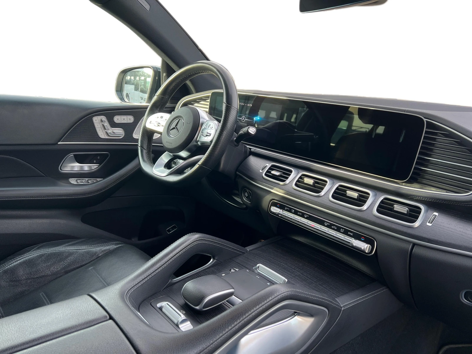 Mercedes-Benz GLE 400 d 4MATIC, снимка 9 - Автомобили и джипове - 53814891