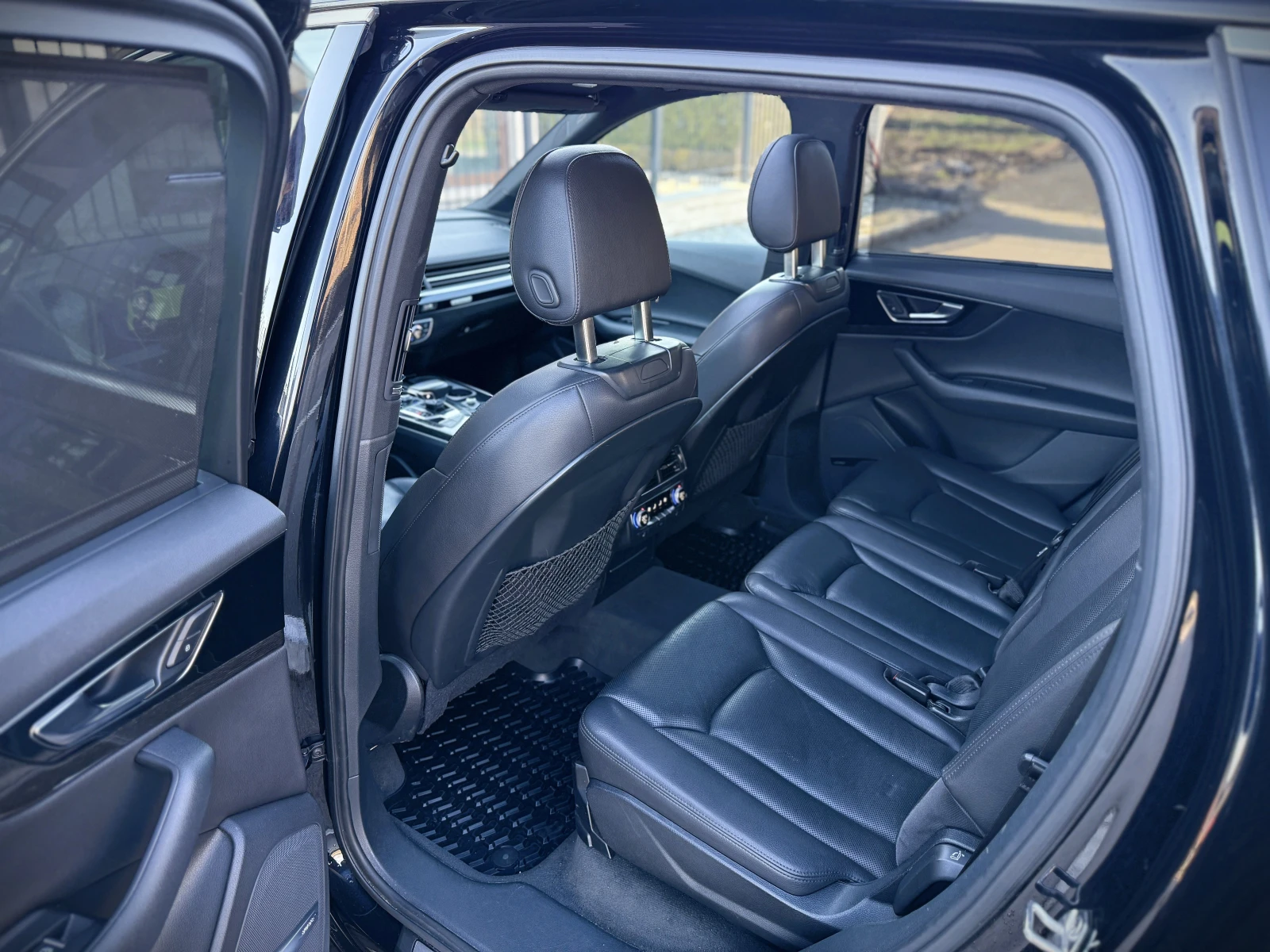 Audi Q7 3.0T PREMIUM+ , снимка 10 - Автомобили и джипове - 54146374