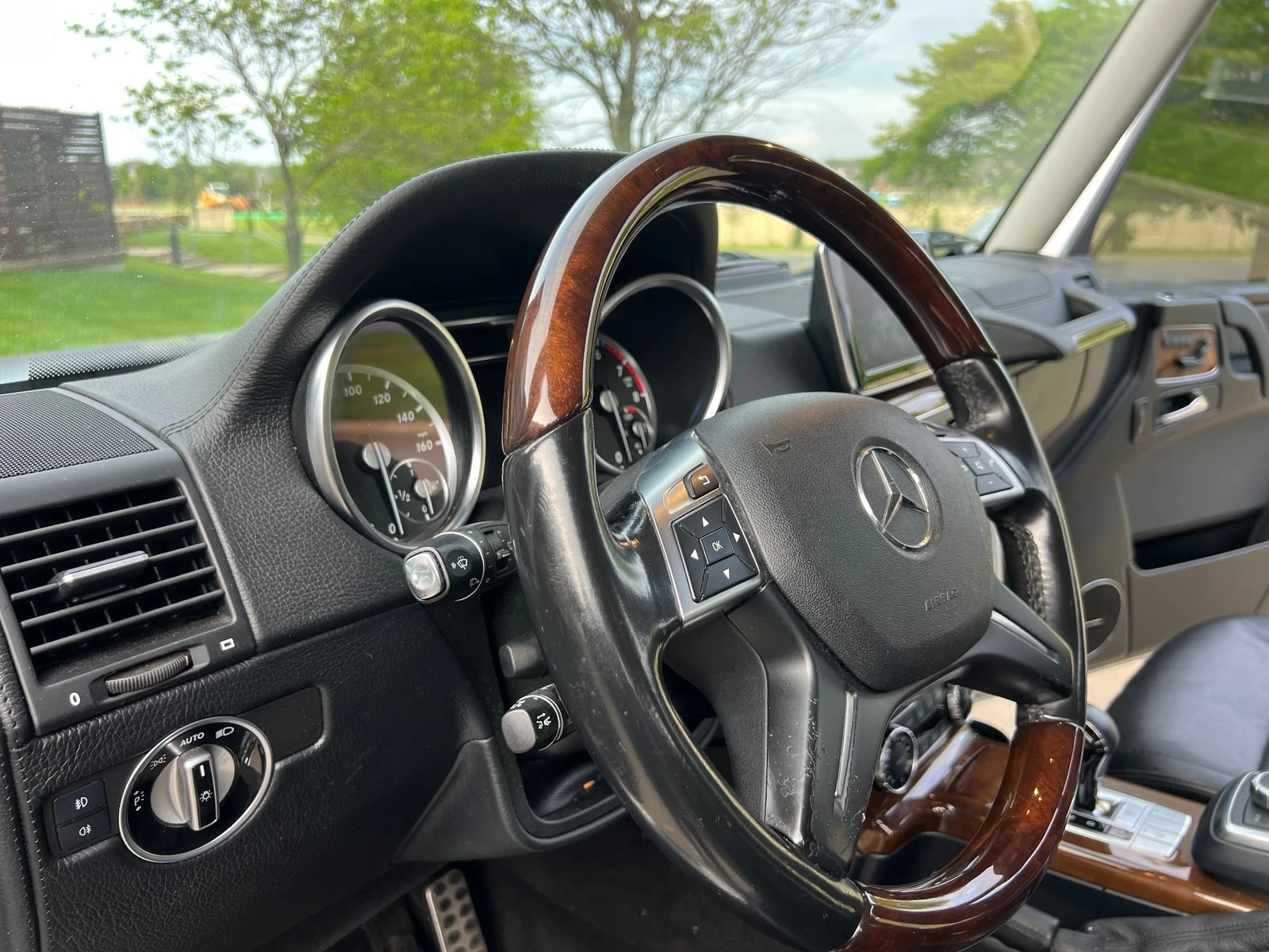 Mercedes-Benz G 55 AMG 4MATIC 4dr, снимка 11 - Автомобили и джипове - 54460249