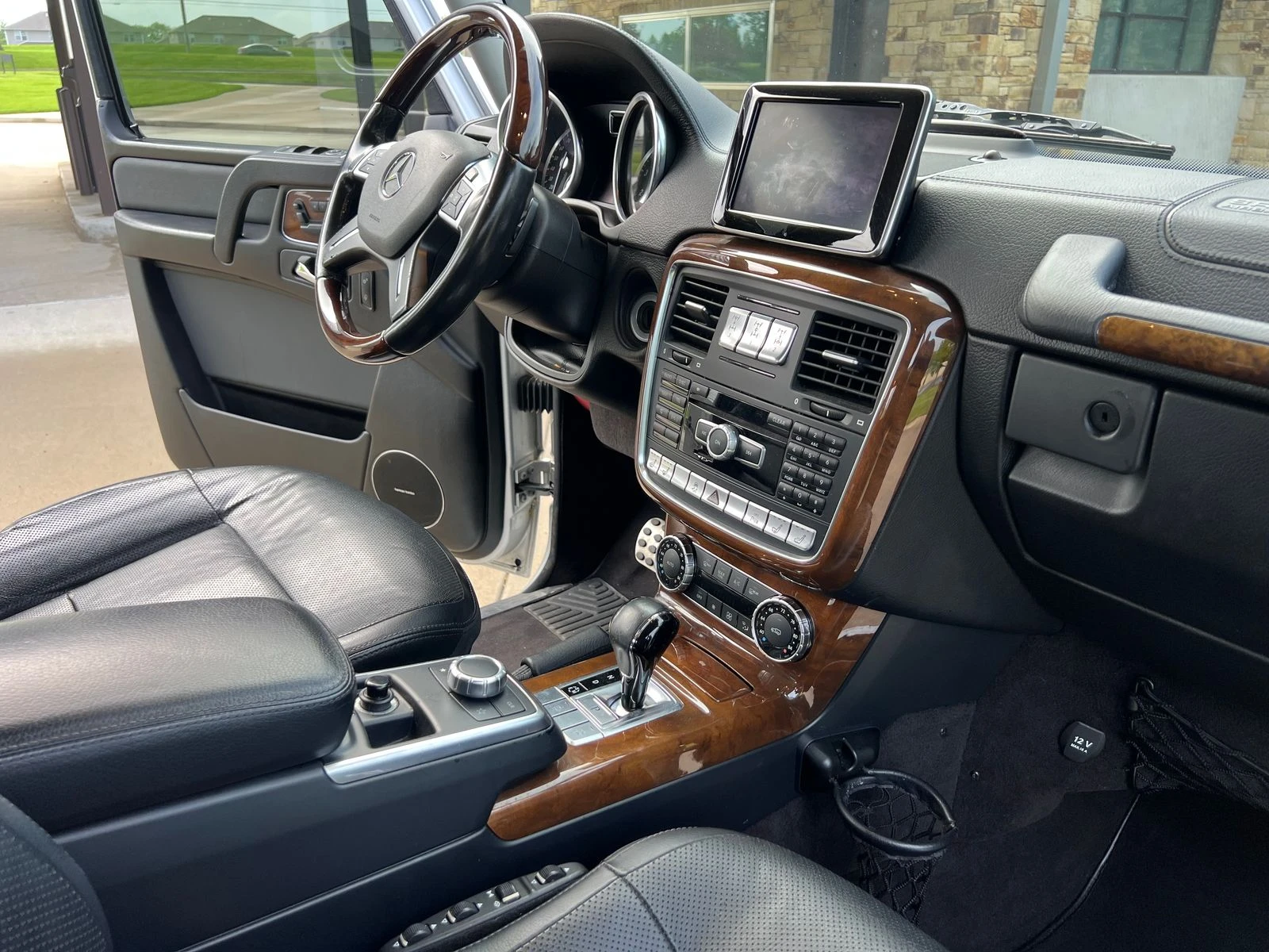 Mercedes-Benz G 55 AMG 4MATIC 4dr, снимка 10 - Автомобили и джипове - 54460249