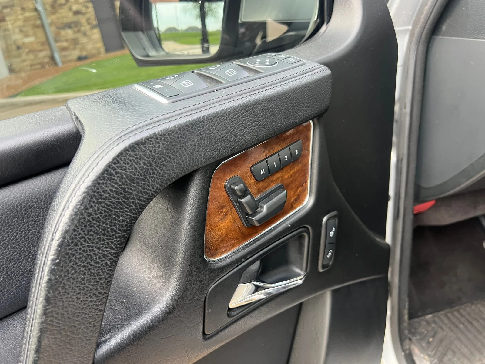 Mercedes-Benz G 55 AMG 4MATIC 4dr, снимка 15 - Автомобили и джипове - 54460249
