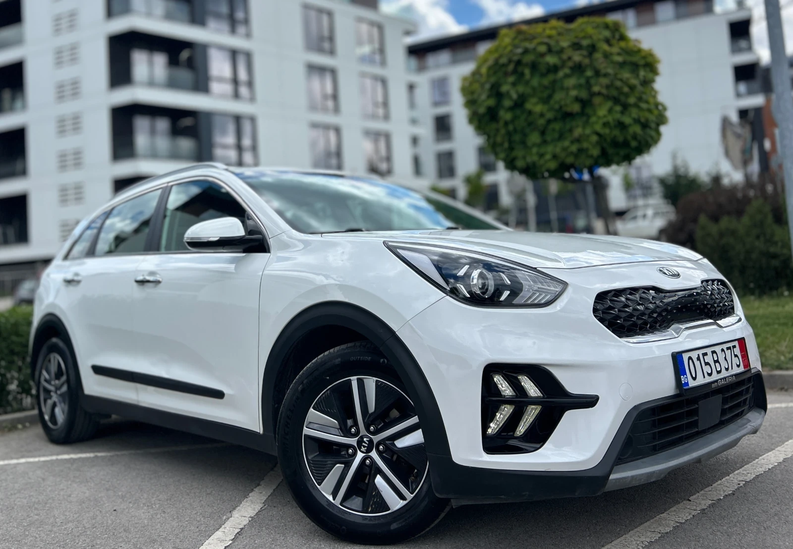 Kia Niro, снимка 3 - Автомобили и джипове - 54565487