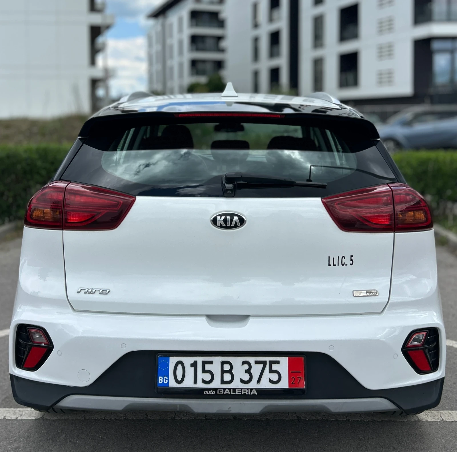 Kia Niro, снимка 9 - Автомобили и джипове - 54565487