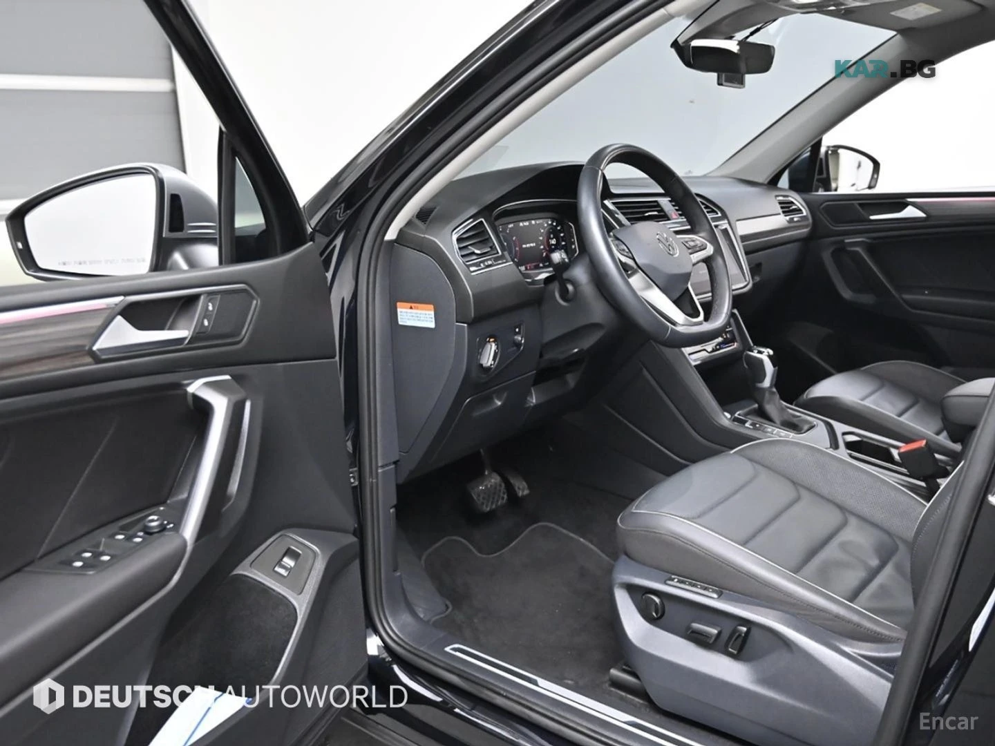 VW Tiguan 2.0 TSI/PRESTIGE/LEATHER/360/NAVI/KEYLESS, снимка 7 - Автомобили и джипове - 54732915
