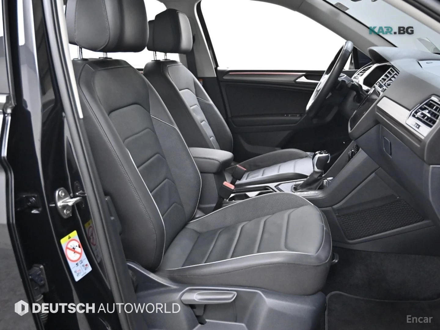 VW Tiguan 2.0 TSI/PRESTIGE/LEATHER/360/NAVI/KEYLESS, снимка 15 - Автомобили и джипове - 54732915