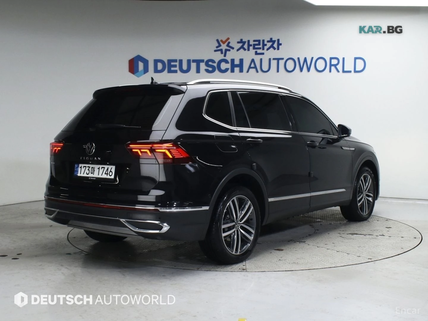 VW Tiguan 2.0 TSI/PRESTIGE/LEATHER/360/NAVI/KEYLESS, снимка 2 - Автомобили и джипове - 54732915