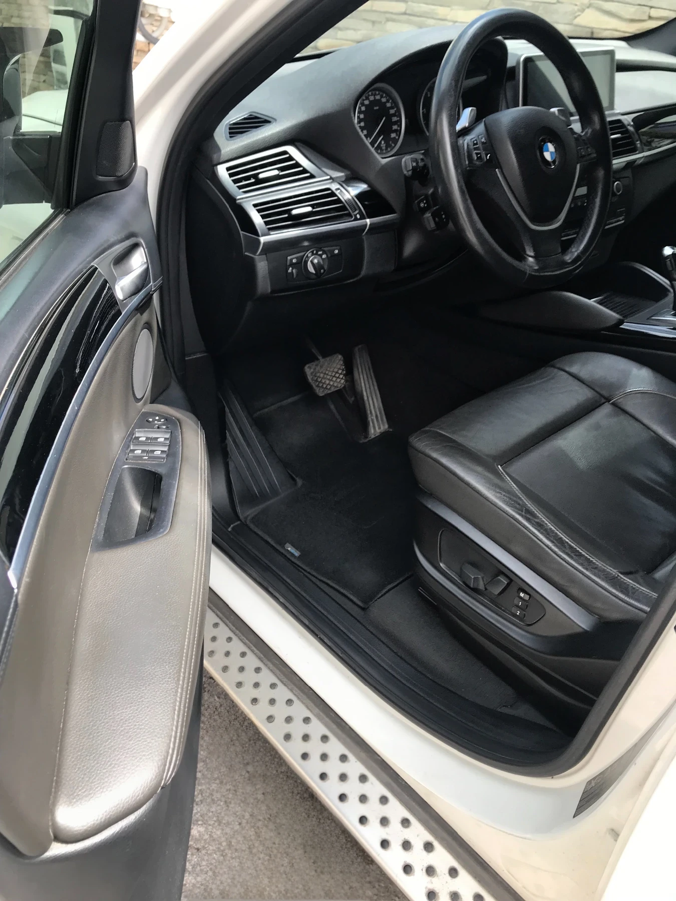 BMW X6, снимка 17 - Автомобили и джипове - 54779332