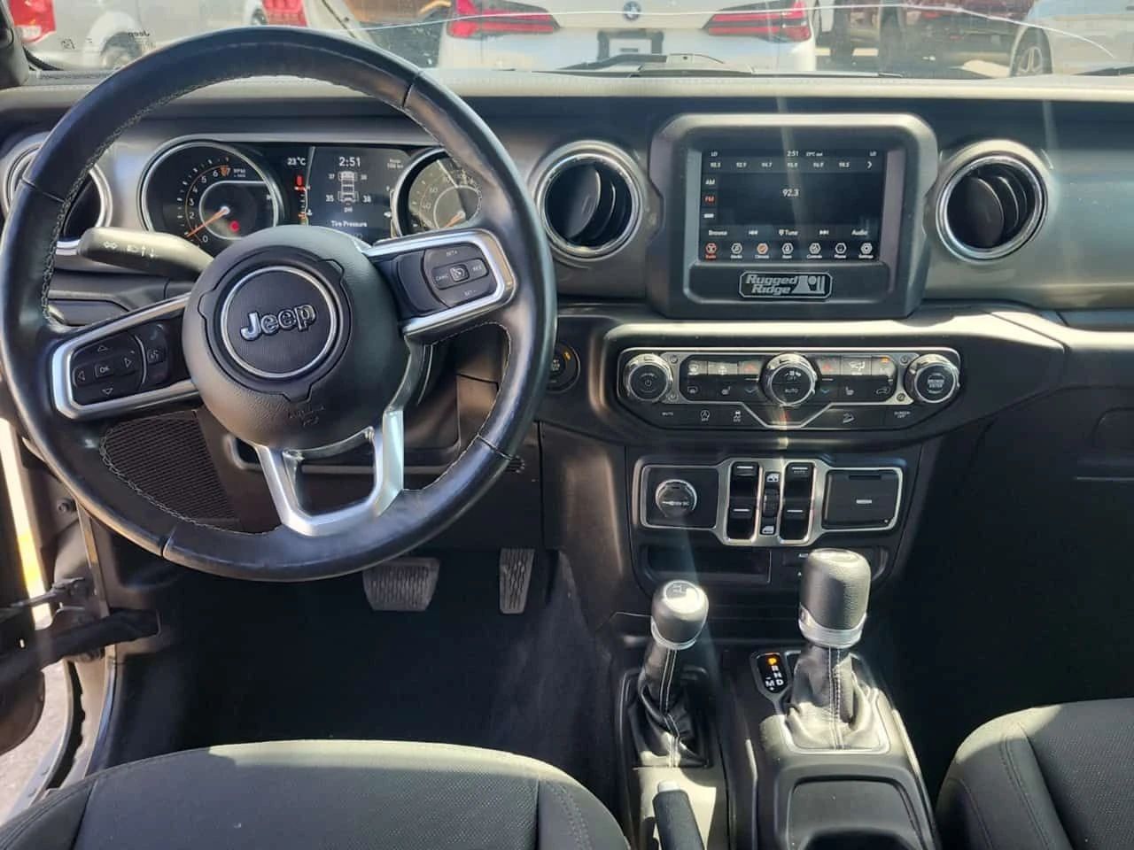 Jeep Wrangler * SAHARA * , снимка 9 - Автомобили и джипове - 54939943