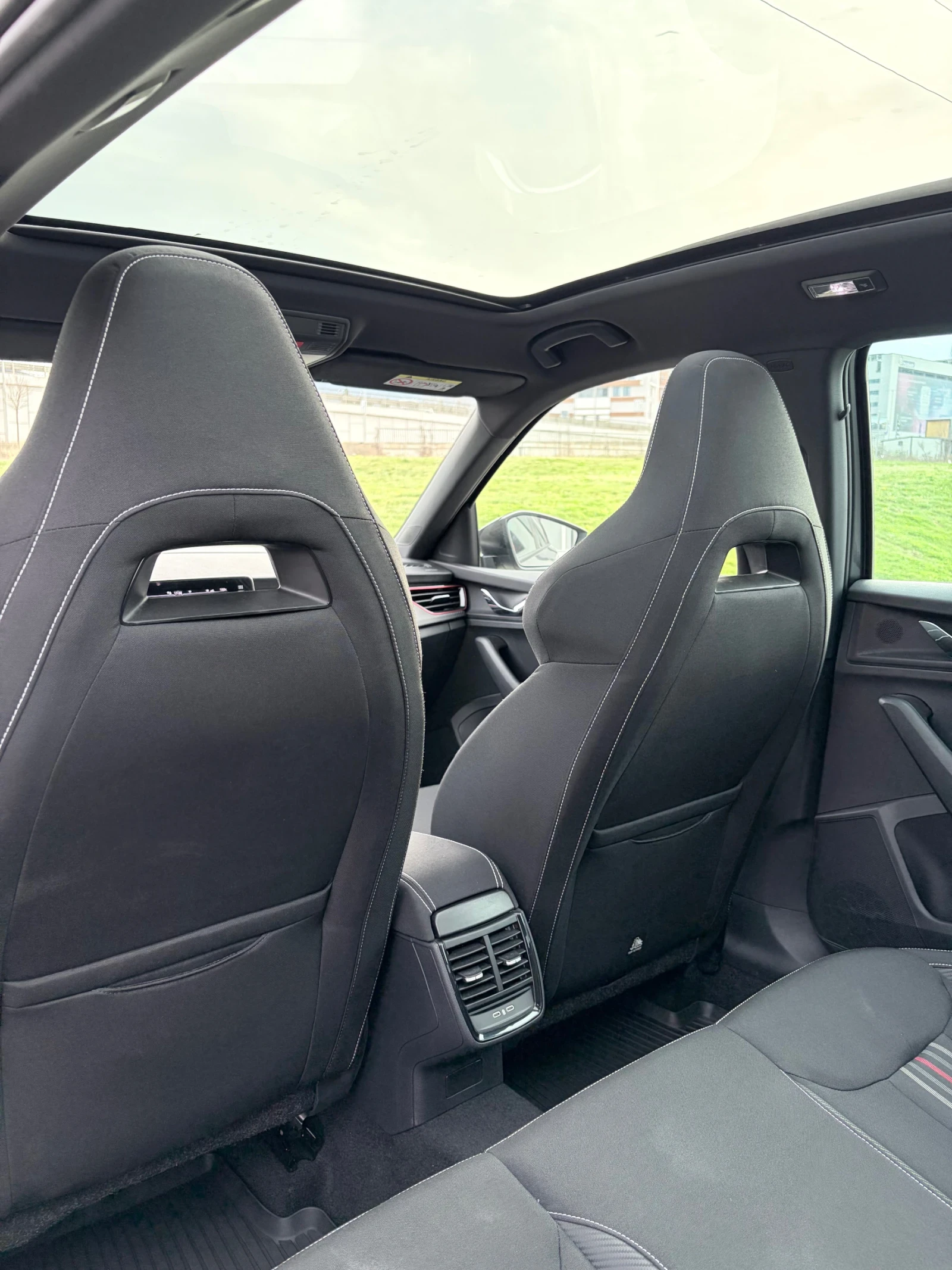 Skoda Kamiq Monte Carlo Plus, снимка 4 - Автомобили и джипове - 55391234