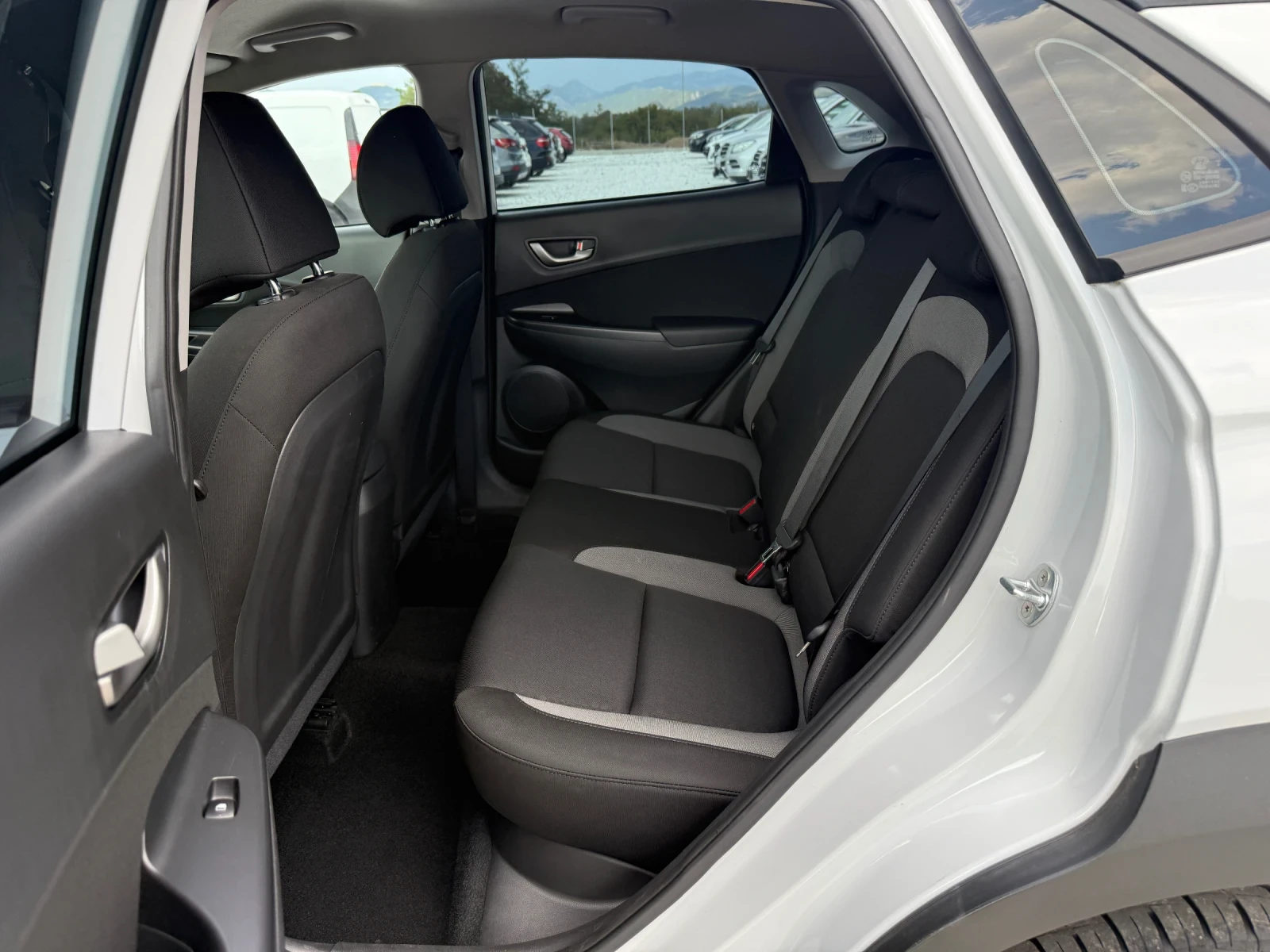 Hyundai Kona 1.0 T-GDI PREMIUM CAMERA, снимка 12 - Автомобили и джипове - 56165239