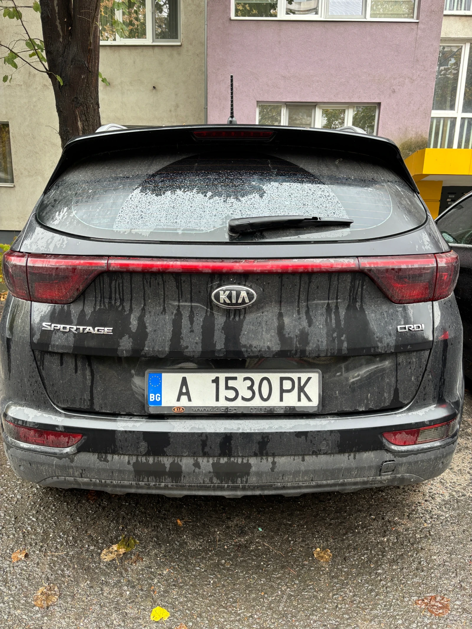 Kia Sportage 2.0 CRDI, снимка 2 - Автомобили и джипове - 56686393