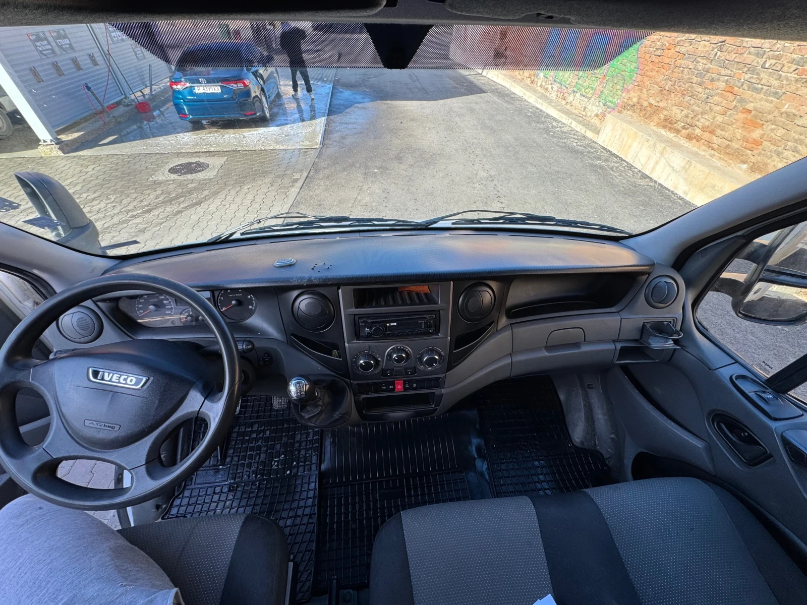 Iveco 35s15 3000, снимка 10 - Бусове и автобуси - 53805469