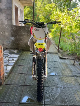     Suzuki Rmz