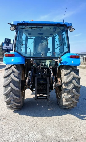 Трактор New Holland Т5050, снимка 3