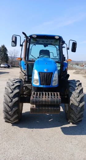 Трактор New Holland Т5050, снимка 2