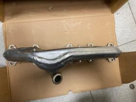 Изпускателен колектор нов Vw Touareg 2. 5TDI  070253017, снимка 3